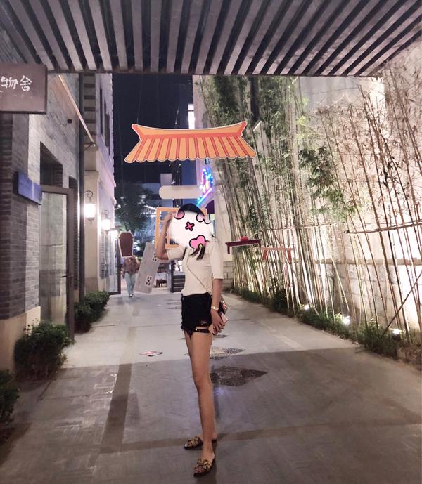觉得就是正常吧,最多就是细,但是周围人都这么说…每次发朋友圈必有一