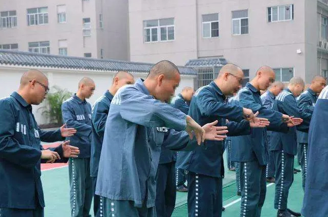 服刑的原因决定着出狱的速度