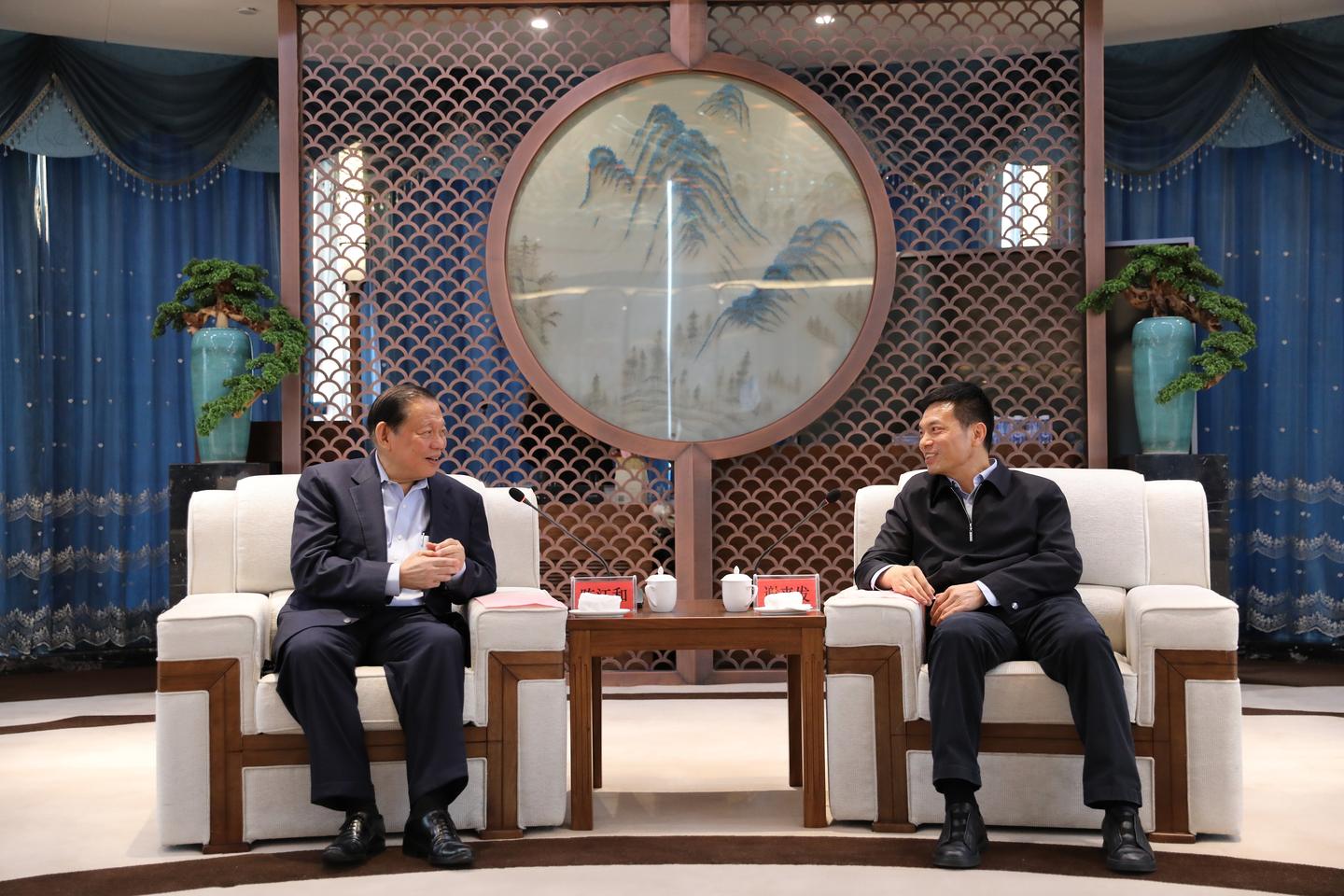 九江市委书记,市长谢来发会见陈江和主席一行