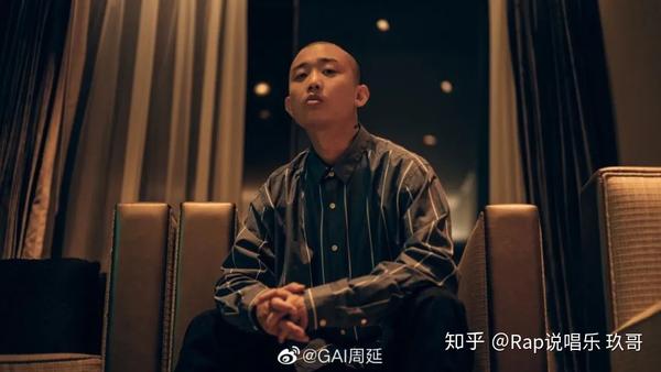 曾经雪碧浇头的gai如今代言了雪碧广告