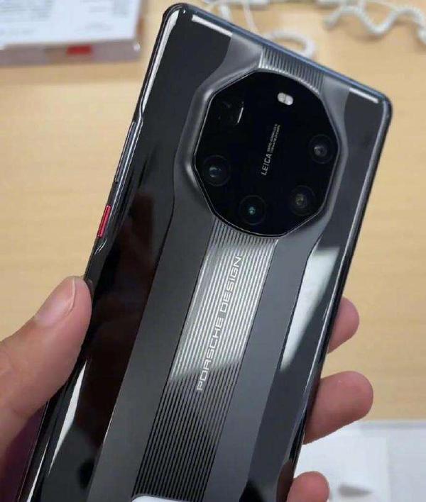 华为mate 40 rs,八角设计你能get她的美吗?