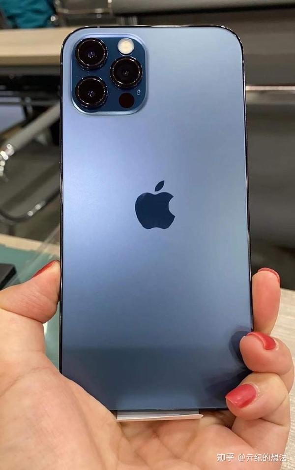iphone12真机照曝光蓝色版成为最大槽点
