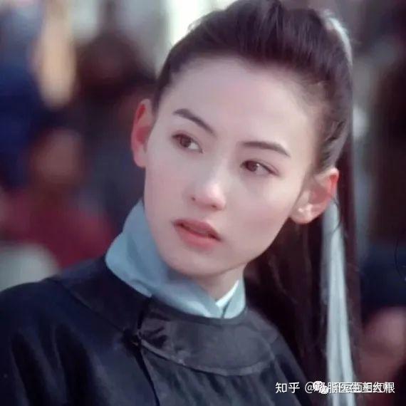 为什么张柏芝的脸凹陷成这样?年轻时拥有一张名副其实