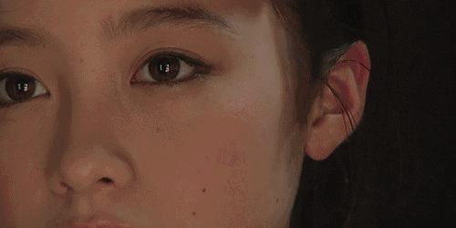 看这些网红的眼睛,就知道她们整形前后变化有多大!