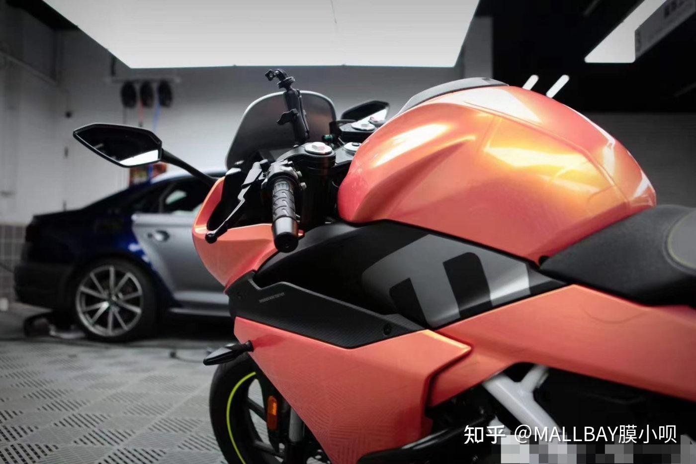 女生的机车可以这样玩儿改色珊瑚橙色春风250sr