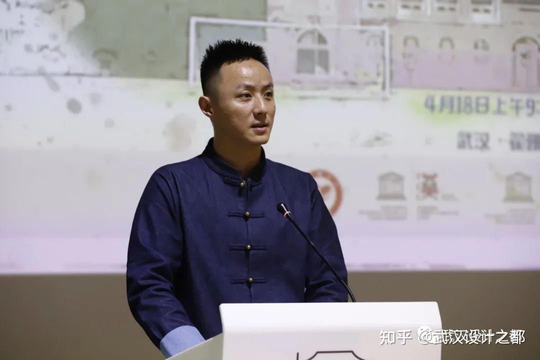湖北省京剧院国家一级演员 唐恺华中科技大学副教授万谦为大家带来