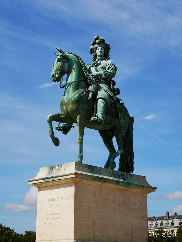路易十四  国王骑马者雕像