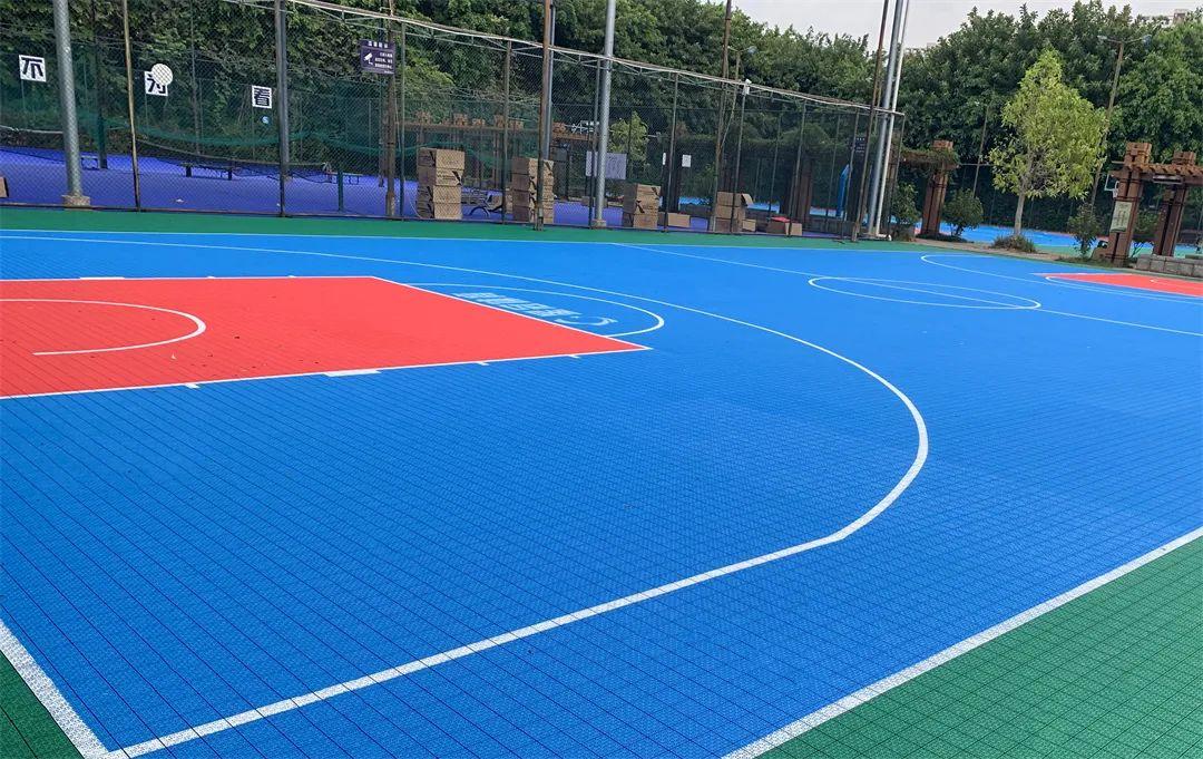 广东惠东县体育馆篮球场,铺设悬浮地板提升运动体验