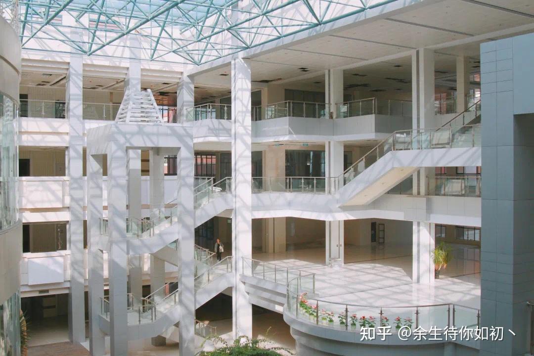关于南京传媒学院继续教育学院