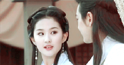 女神控刘亦菲转型轻熟女她可谓是从清纯美到成熟