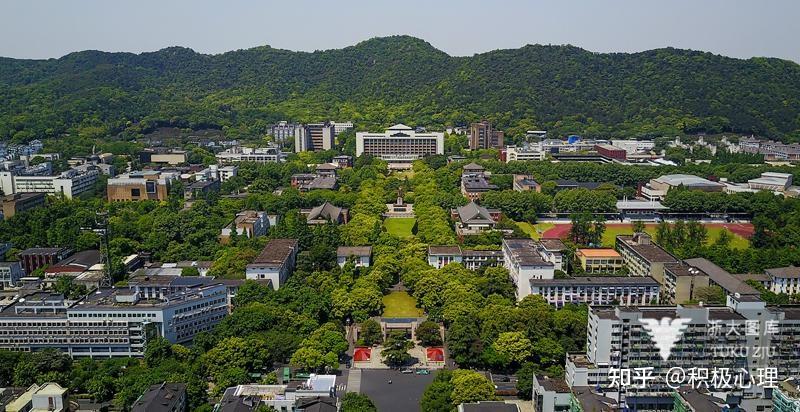 浙江大学的校园环境如何