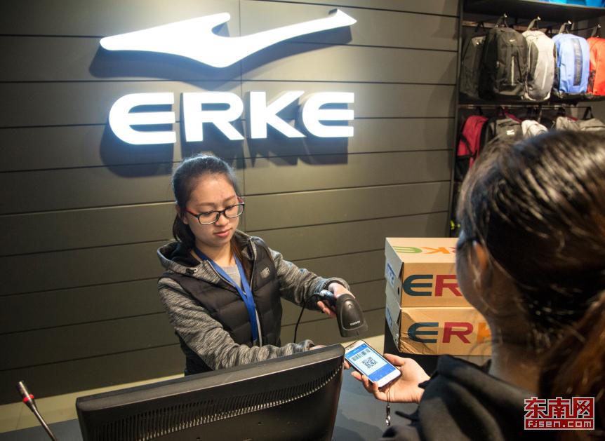 如何看待鸿星尔克捐款5000万后还呼吁别人理性消费