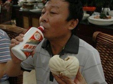 a股1石茅台独占8斗