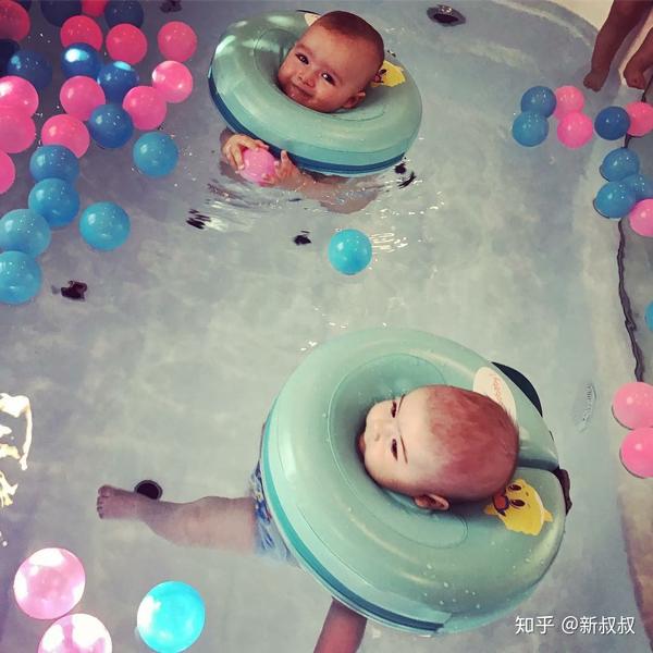 婴儿游泳到底好不好?