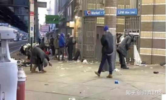 美国肯辛顿大街出现丧尸围城文化都市费城的衰落和美国梦的破碎