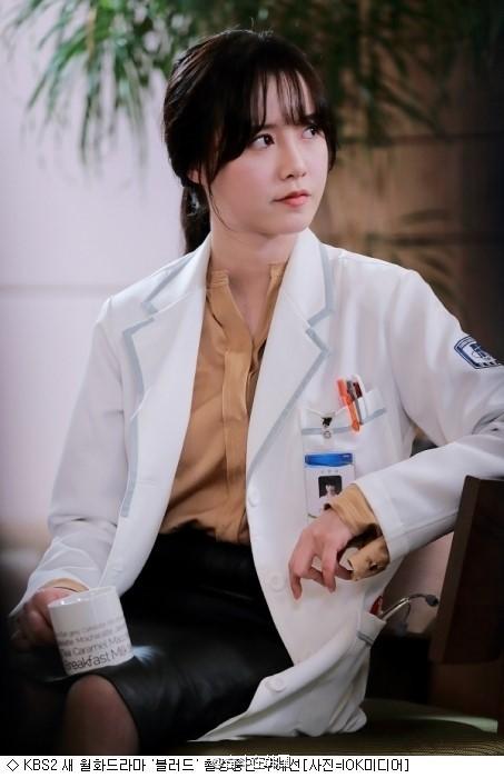 女医生是韩剧常见的角色 很多知名的韩国女演员 都出演过白大褂医生
