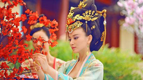 太子一见王娡:咦,这妮儿长咧还怪带劲咧,留下给俺当媳妇呗!