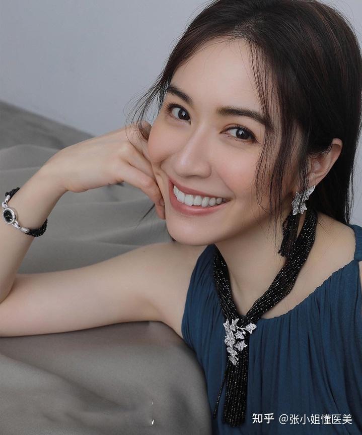 嫁连战儿子台湾名媛蔡依珊堪称贵妇相