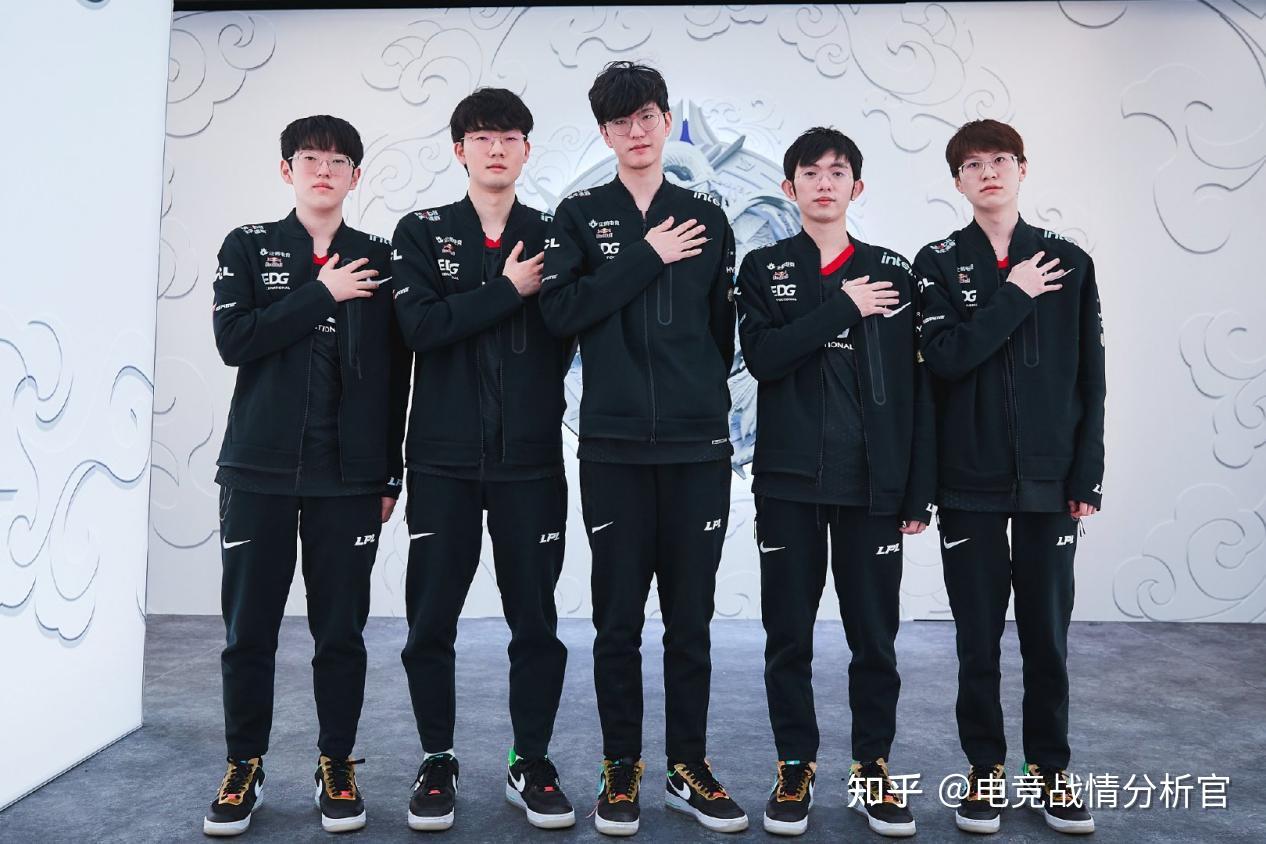 他们也成为了世界上第二个,lpl第一个大满贯的战队,而且meiko成为了