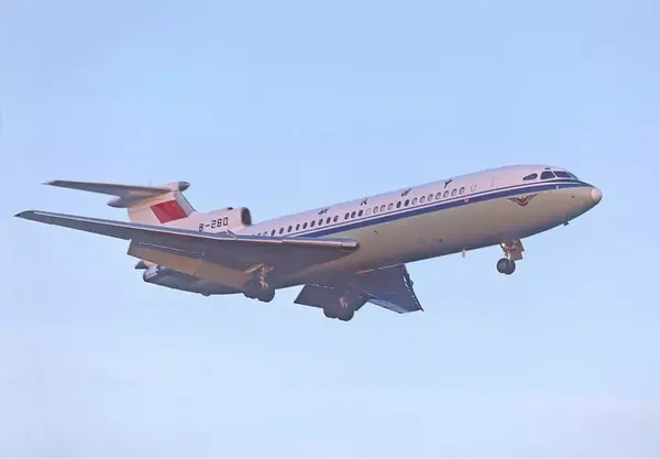 靠着四架二手飞机 中国开启喷气客机时代