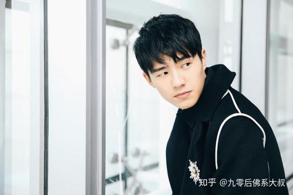 十大90后男星排名邓伦第5蔡徐坤第2榜首实至名归