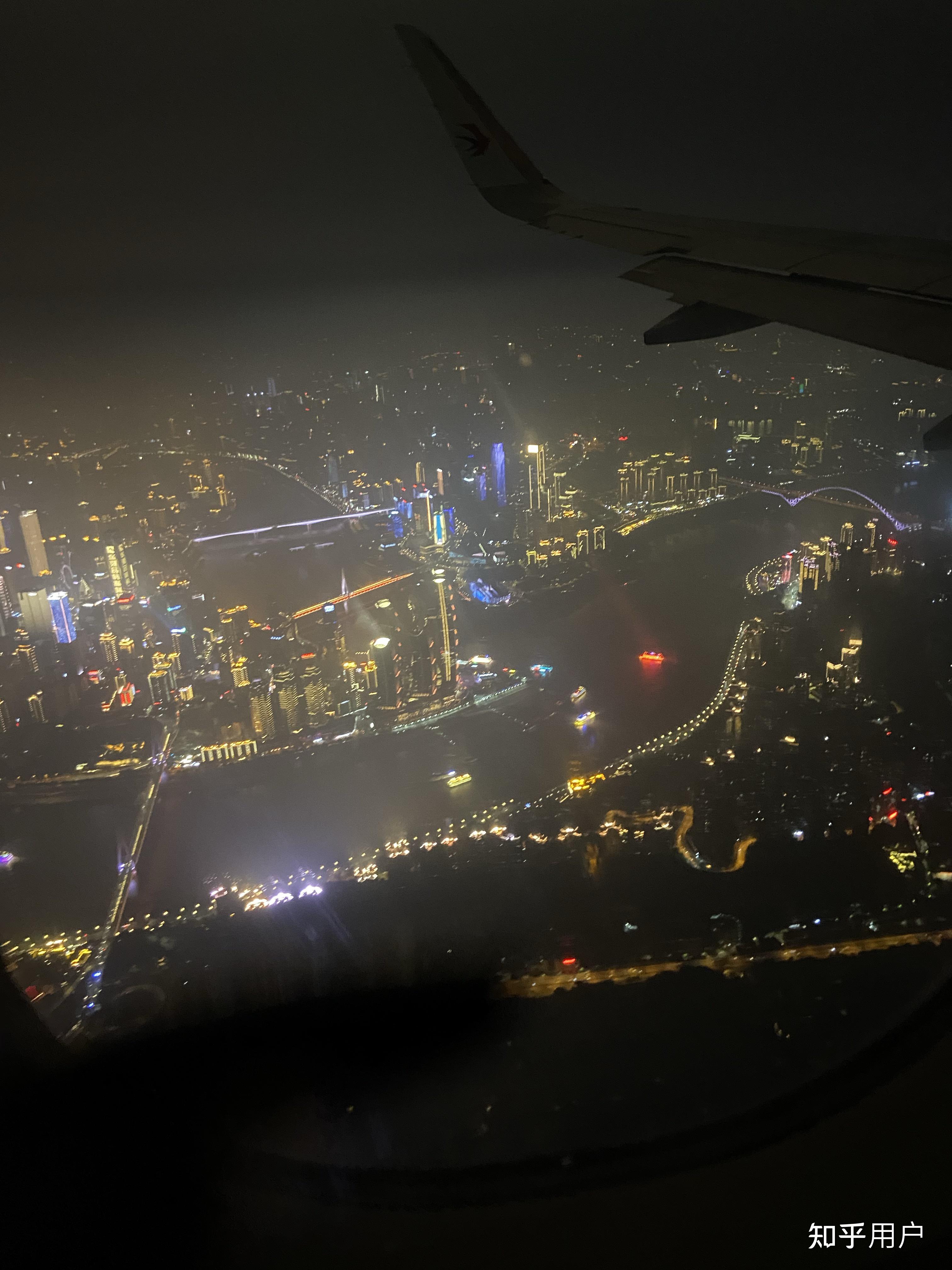 你在飞机上见过哪些超美的城市夜景