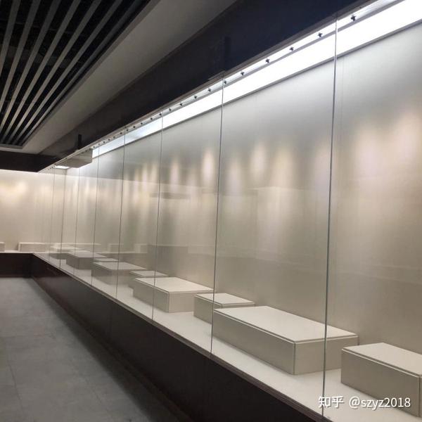 博物馆展柜玻璃的前世今生