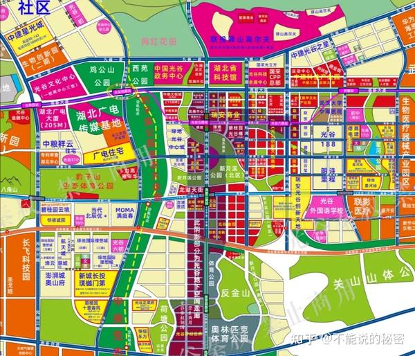 2021年,光谷中心城高新大道两侧楼盘全面"站"上2.2万