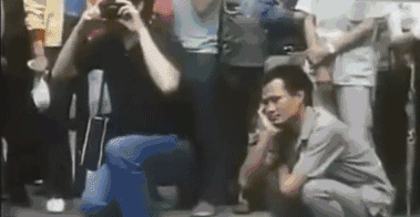 20多年了,《光辉岁月》《海阔天空》《真的爱你》《喜欢你》.