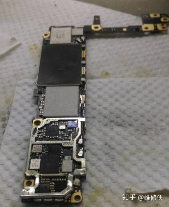 二修iphone6s充电芯片坏导致不开机故障维修