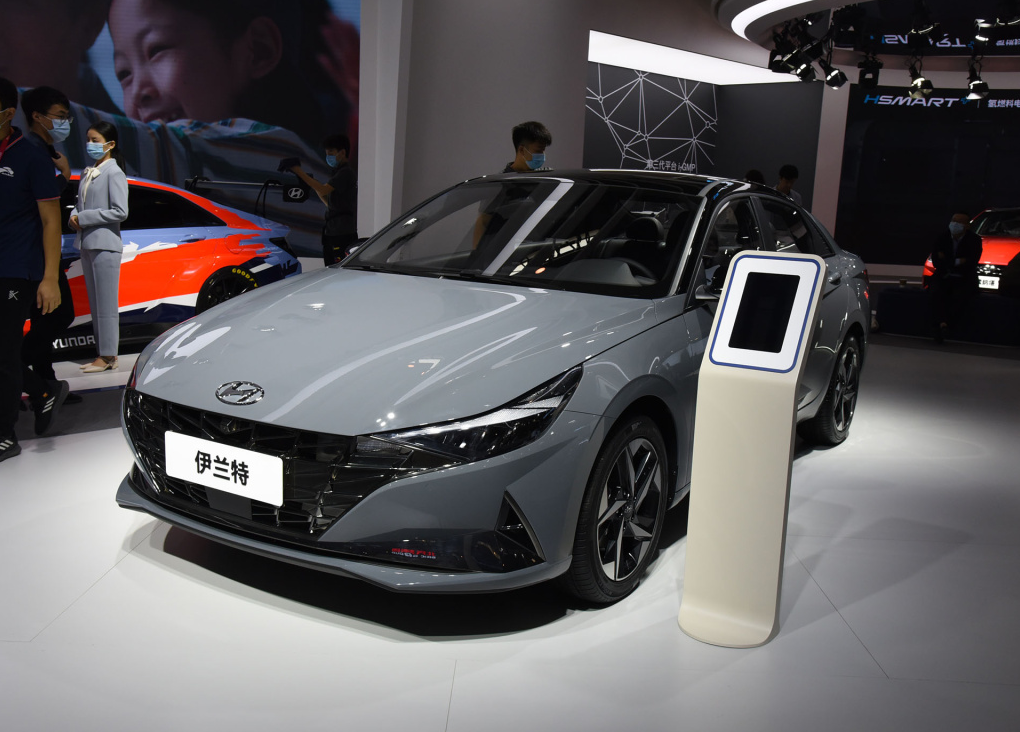 北京现代elantra图片,北京现代elantra 上市首月销量突破8500辆,第七代伊兰特,能否成为北京现代新起点