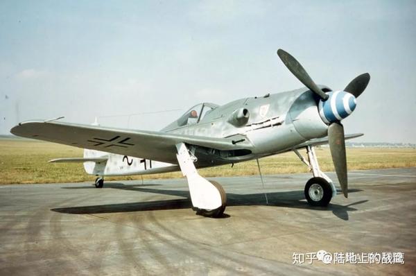 心中的经典像真机八福克沃尔夫fw190百舌鸟战斗机