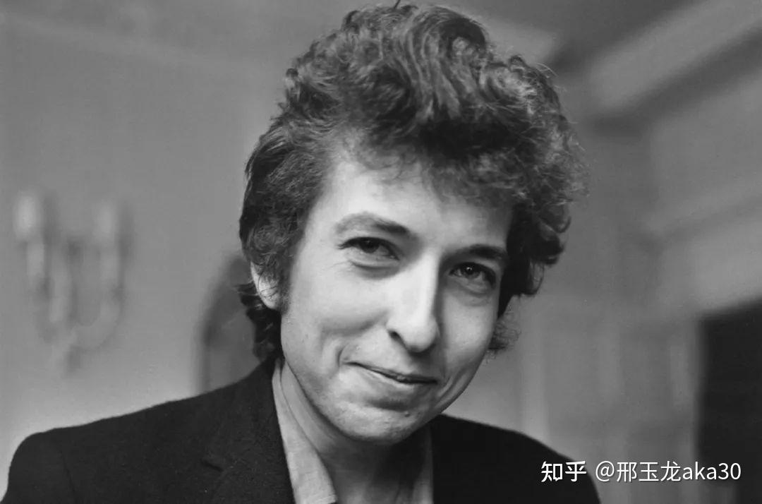 在叫bobdylan之前bobdylan曾是改名狂魔