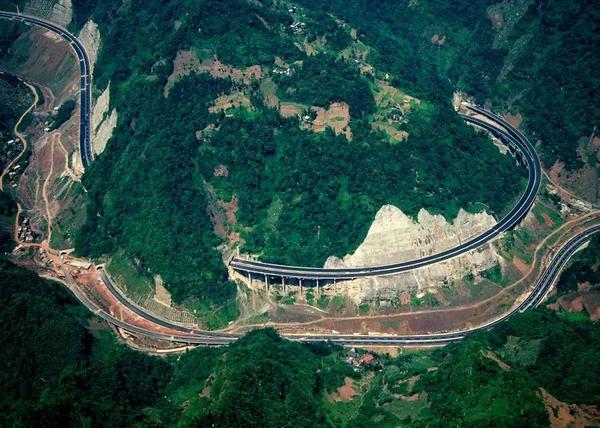 水麻高速螺旋隧道