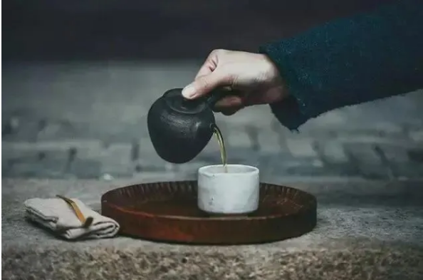 茶休闲|闲坐喝茶,感受一种平淡的满足
