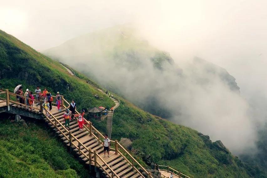 江西秋季热门旅游景点武功山旅游攻略低音号免费语音导游