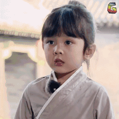 有的家长是为了让孩子的作业获得优秀,被老师表扬或者展揪.