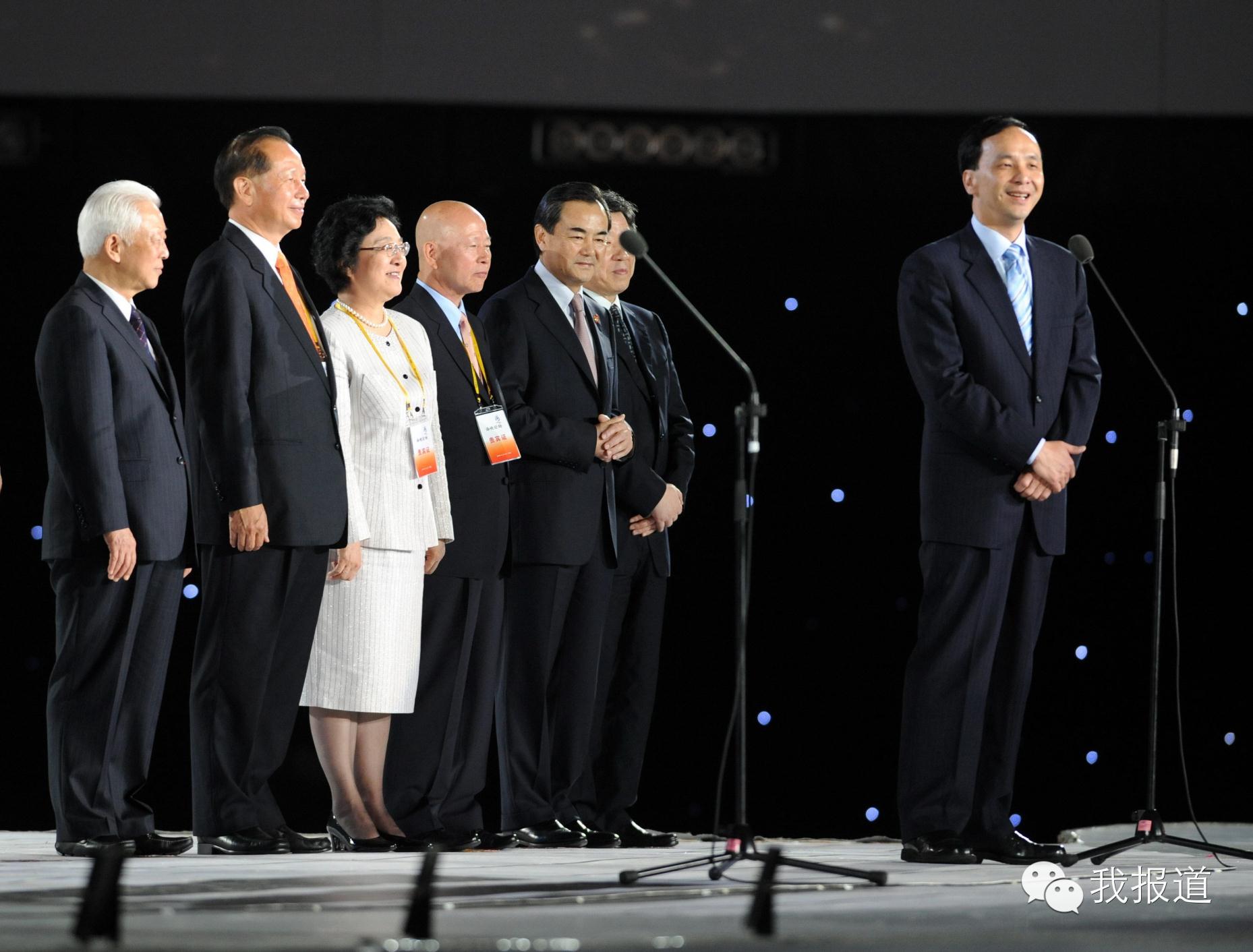 父亲朱樟兴是随国民党撤退来台的军人,曾任桃园县议员及"国大代表.