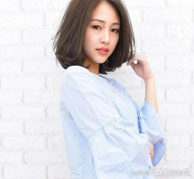 有哪些适合鹅蛋脸头发少的女生短发发型