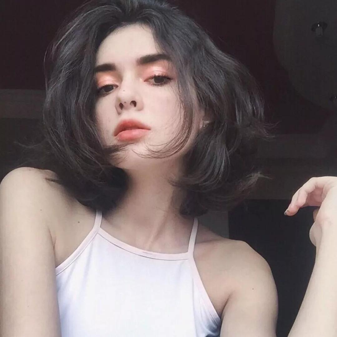 女孩子嘛,就要努力,要上进,要有出息,过好自己的生活,你要知道,该来