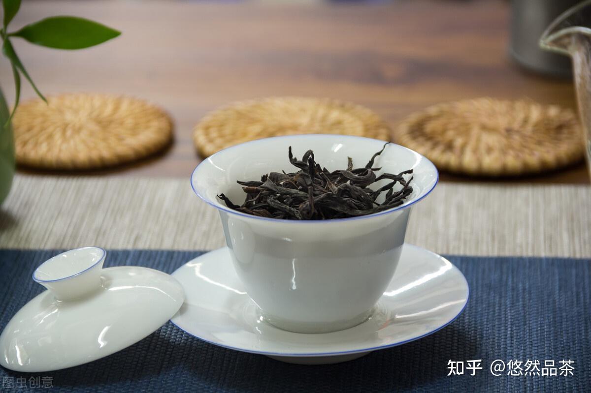 广东乌龙茶凤凰单枞一丛一香一茶一品蜜兰香与鸭屎香的区别