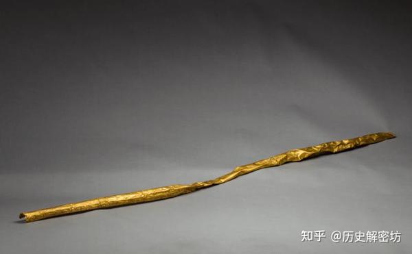 三星堆金杖被认为是权杖,可有人根据上面图案,推断它另有用途