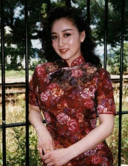 叶蕴仪 蓝洁瑛 李丽珍 黎姿 张敏 袁洁莹 蔡少芬 钟楚红 先