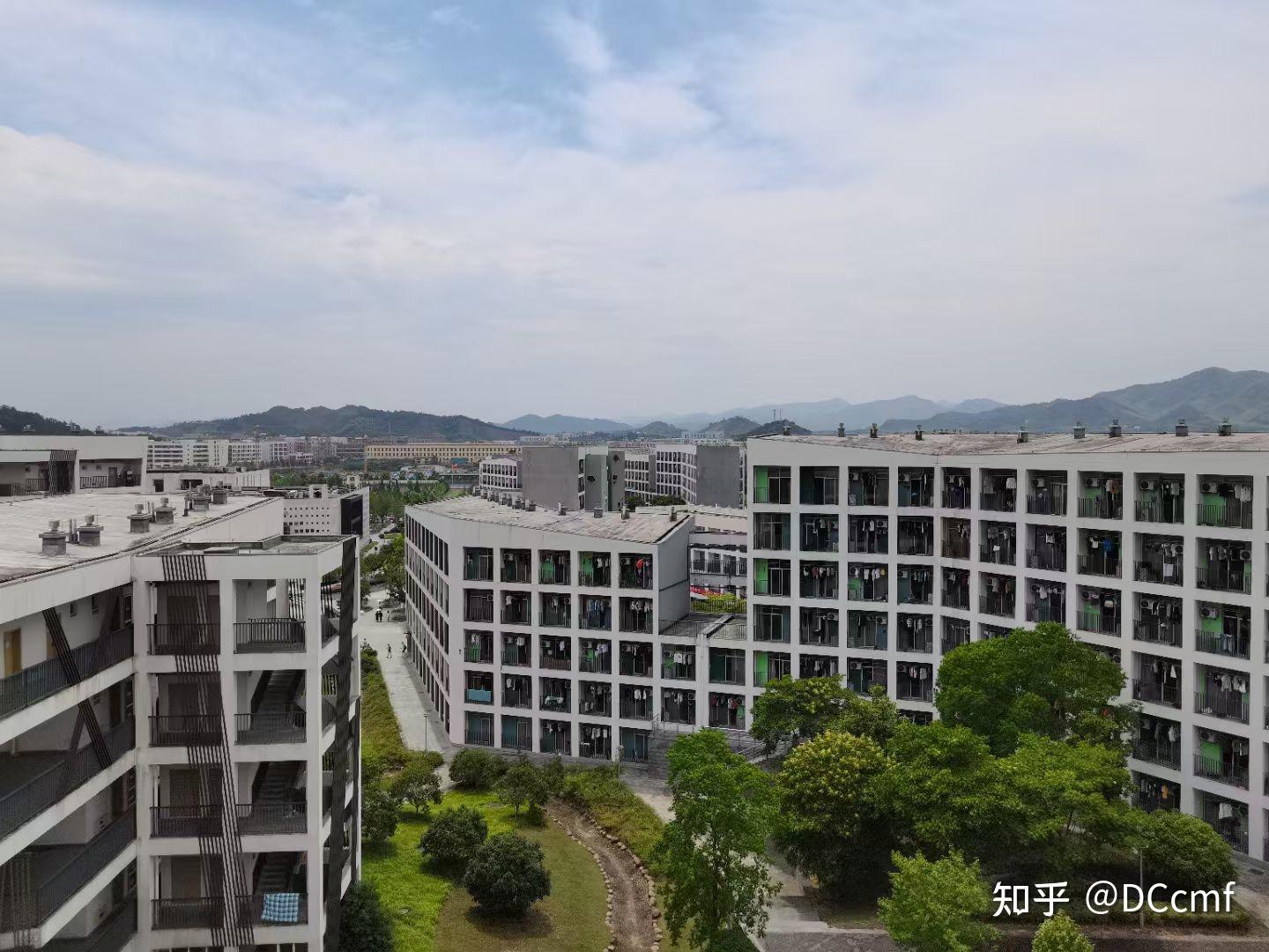 浙江科技学院的宿舍条件如何校区内有哪些生活设施