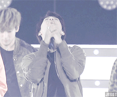 安利一个你心目中的韩团神颜?