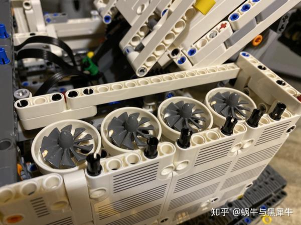 磨叽了几个月的lego乐高42100利勃海尔r9800评测