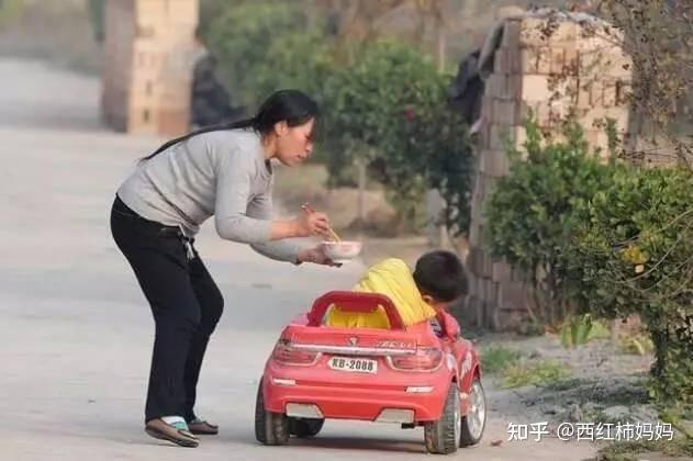 在孩子面前,有的妈妈就是"铁打的金刚",从来不会服软.