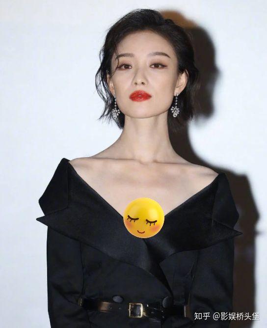 32岁倪妮生图曝光,一字肩突出排骨胸明显,网友喊话:别再瘦了