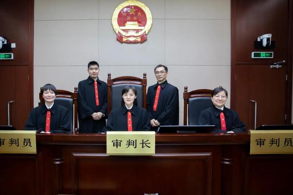 人物|法官不需要名片,裁判文书就是他们最好的名片