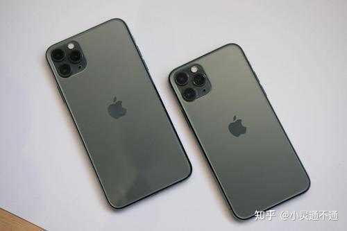 手持iphone12照片,iphone12照片手机 为何ios148都说好用手持iphone12pro说几点不一样的体验